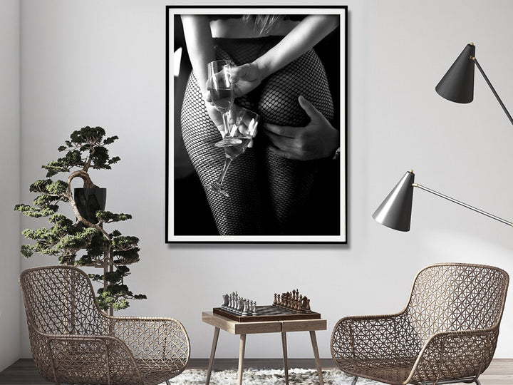 Wall Art 90cmx135cm Woman Drinking Wine In The Bar, Black Frame Canvas