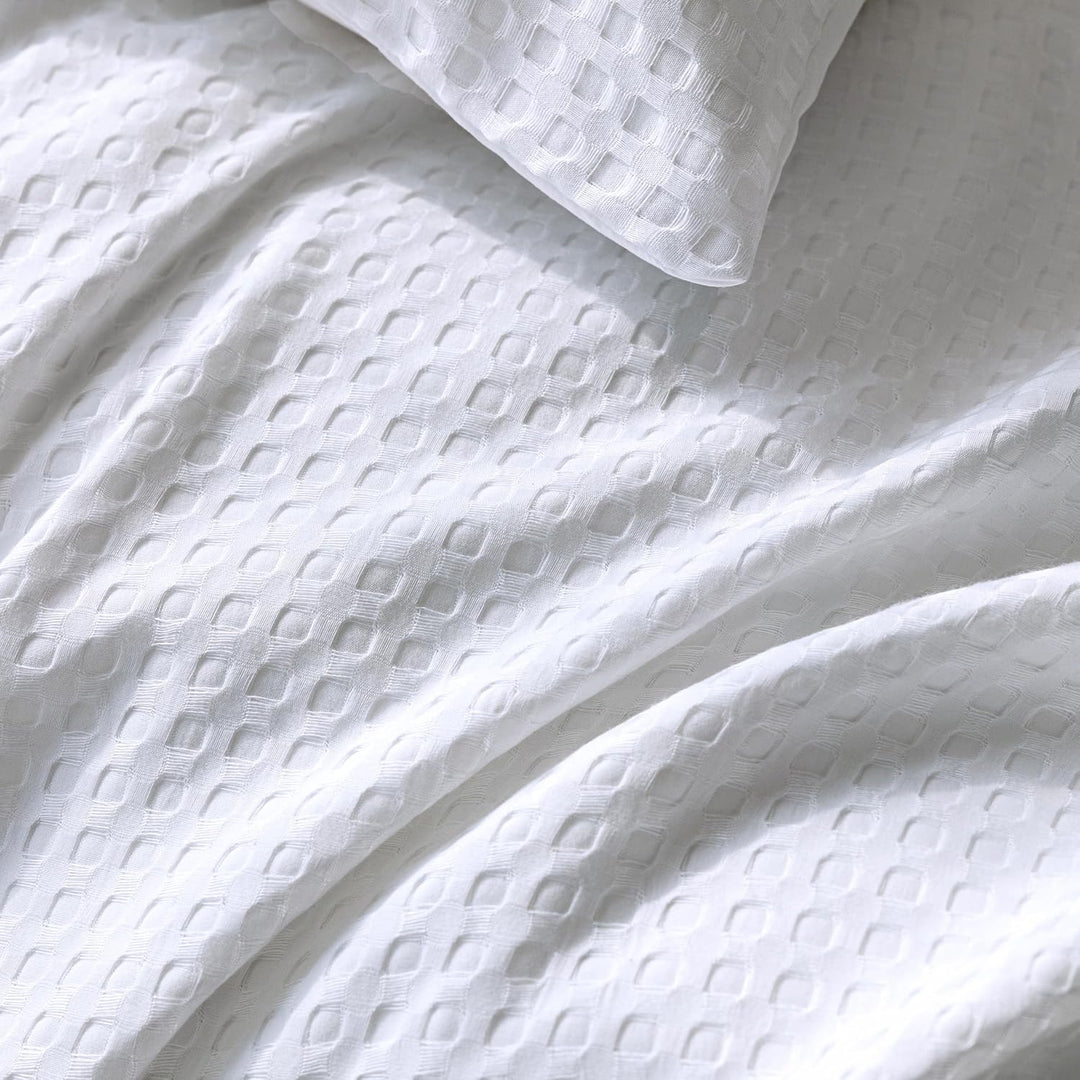 100% Premium Waffle Microfibre Quilt Cover Set (3Pcs) - White - Double