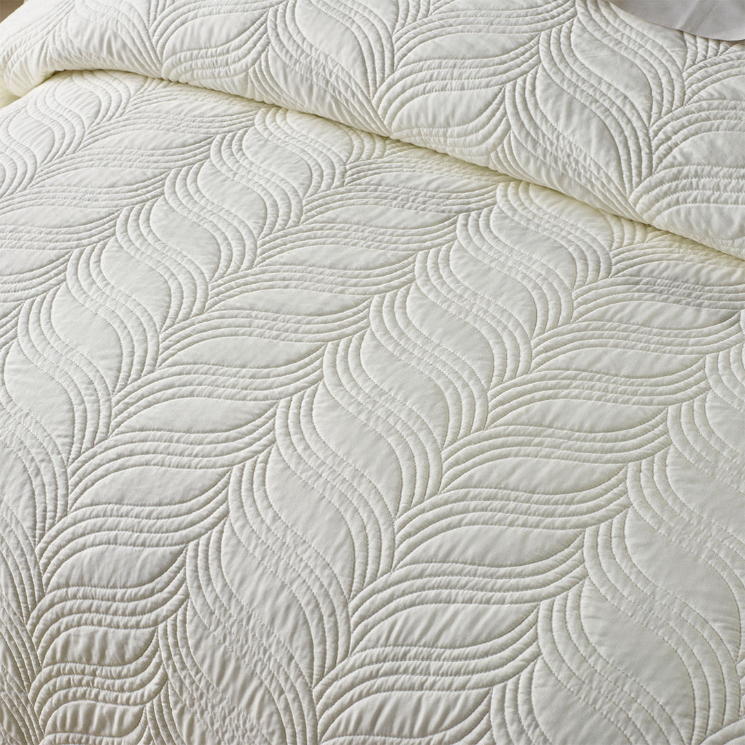 Bianca Kamala Cream Embossed Bedspread Set King