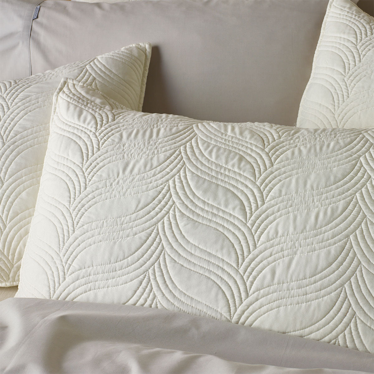 Bianca Kamala Cream Embossed Bedspread Set Queen