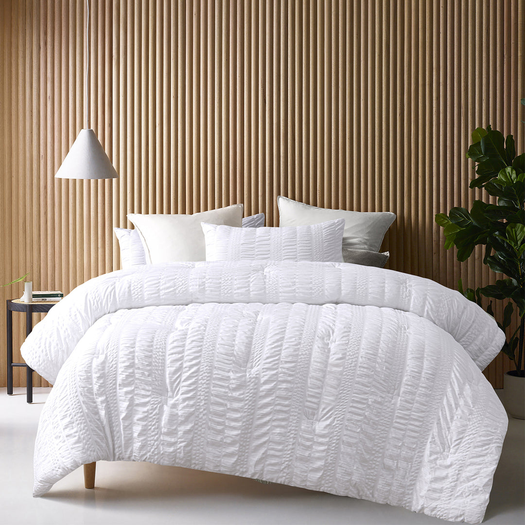 Accessorize Seersucker White 3 Piece Polyester Comforter Set Queen