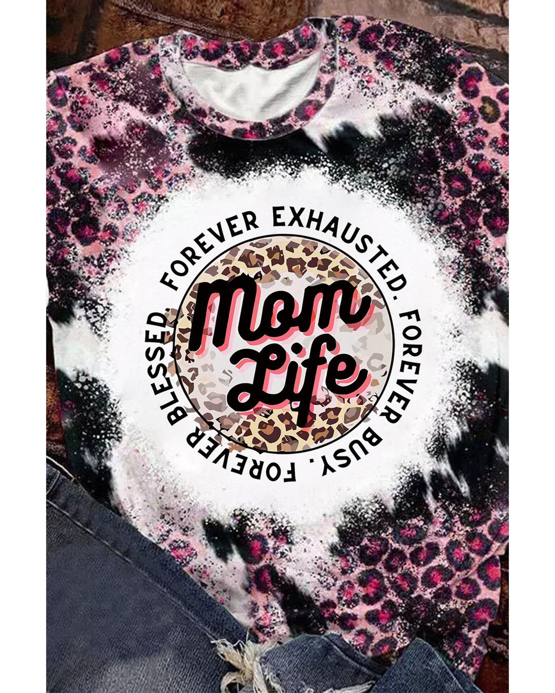 Azura Exchange Leopard Print Graphic Tee with Mom Life Slogan - L