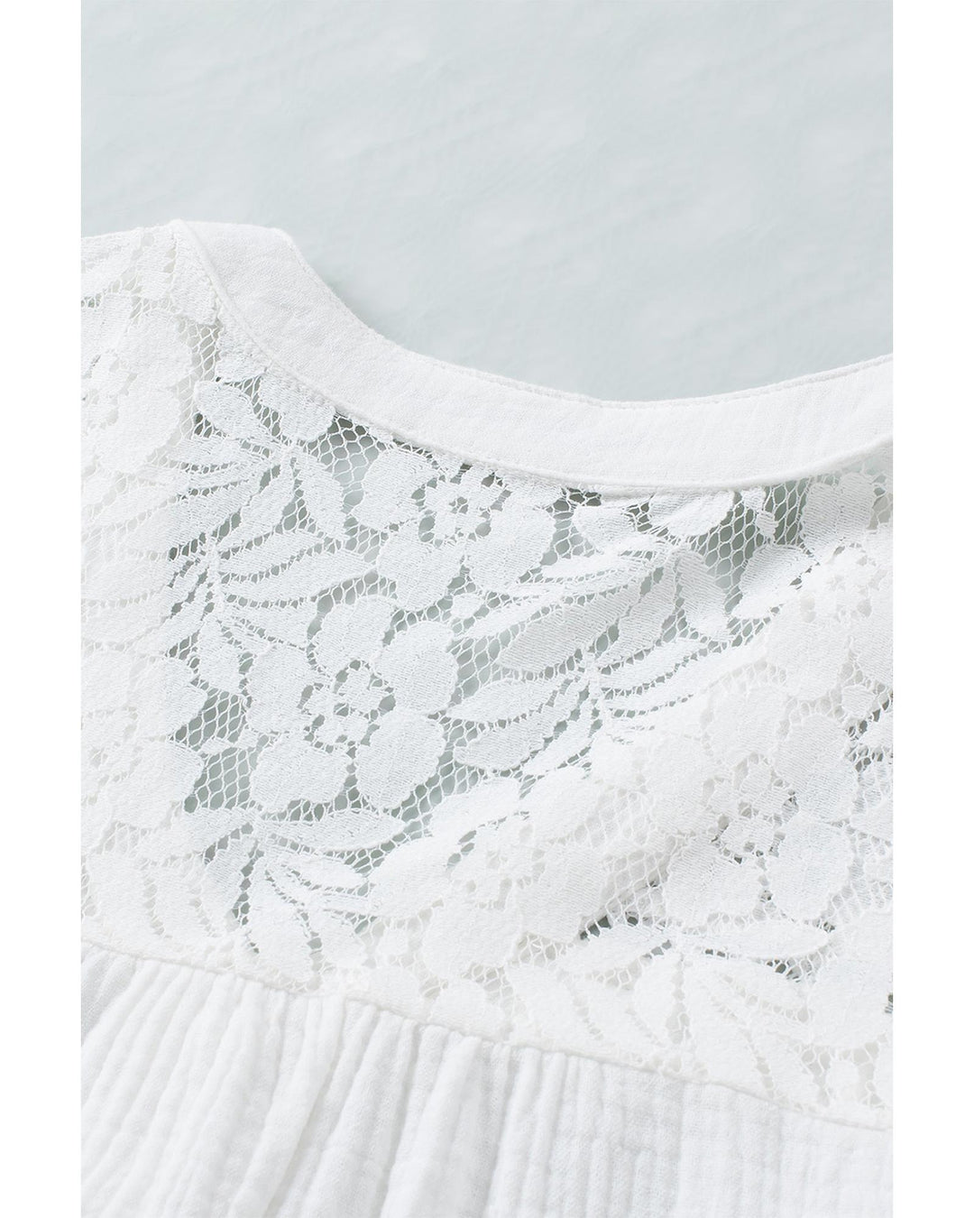 Azura Exchange Textured Sleeveless Shirt with Floral Lace Crochet - M