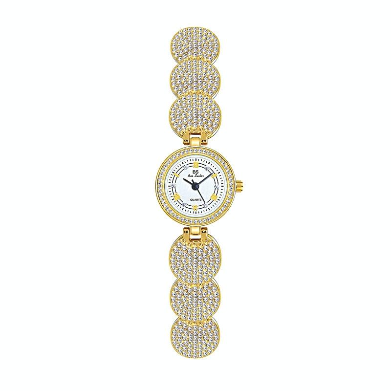 Diamond-Inlaid Women Chain Watch - Elegant Accessory