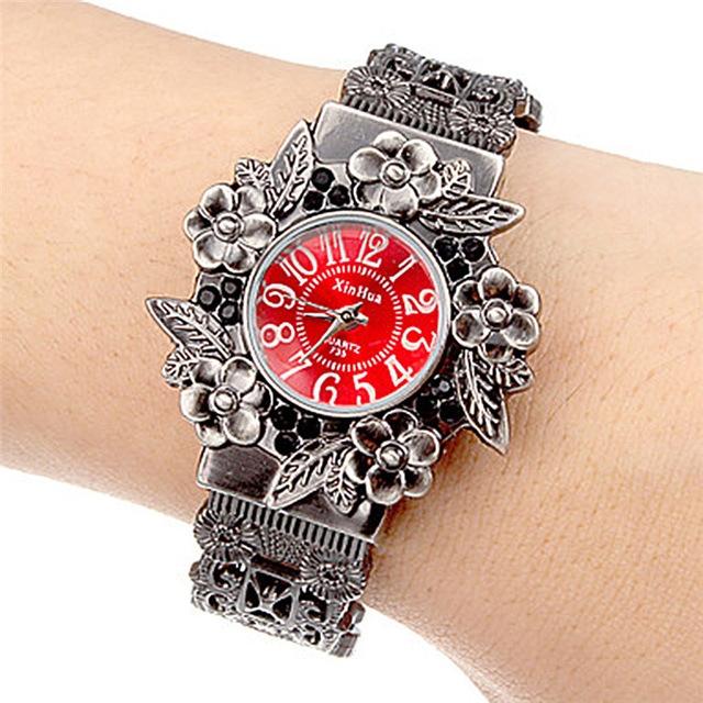 Flower Embossed Retro Bracelet Watch - Women Quartz - Red