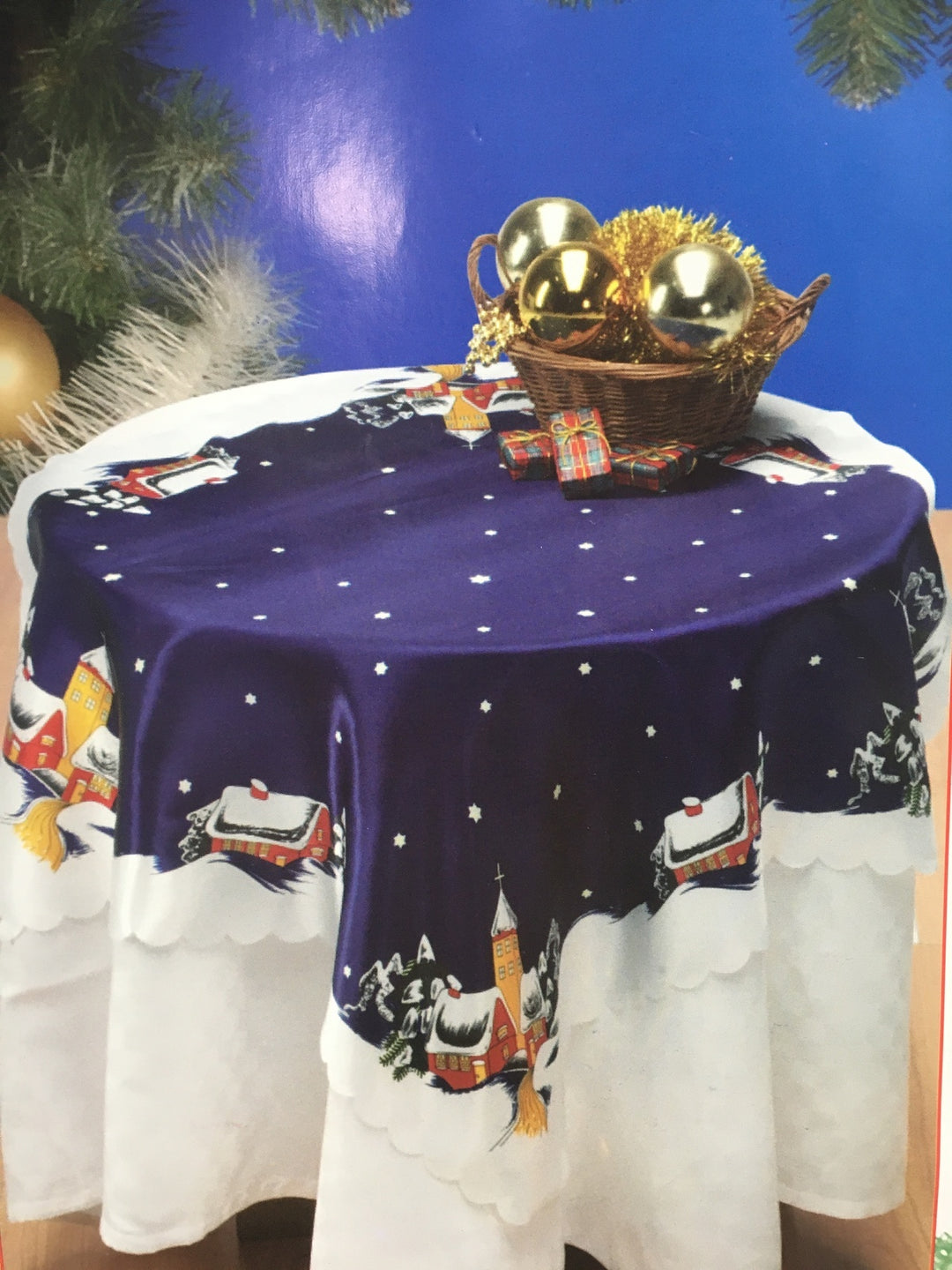 CHRISTMAS TABLE CLOTH Xmas Party 80cm x 80cm