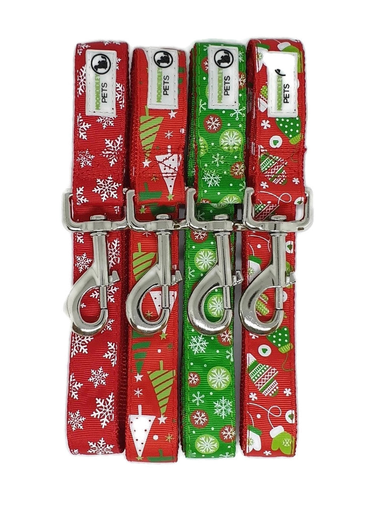 Christmas Dog Leashes 1.2m - Moondidley Pets Red Snow Flakes