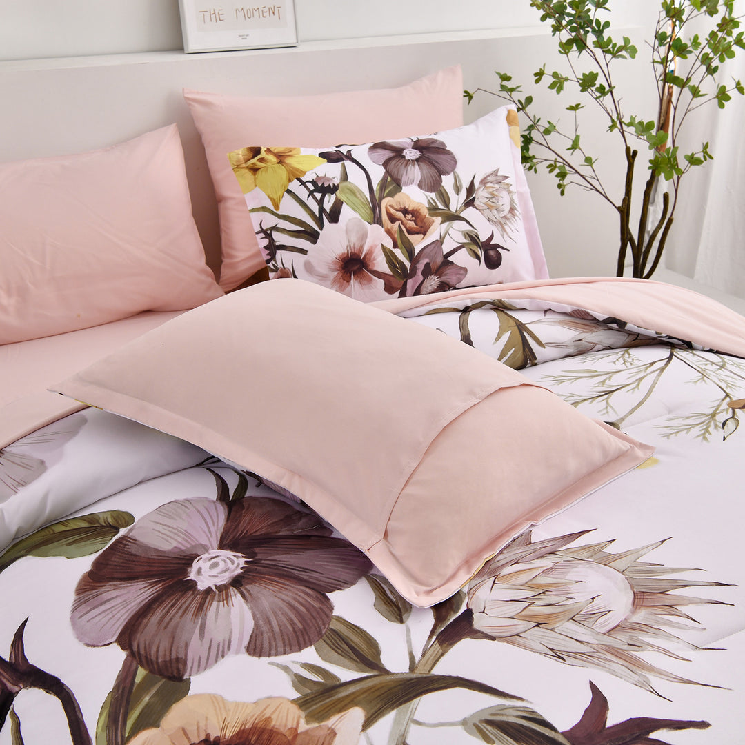 Floral Comforter Set, King Size, Blush Floral 3-Piece Bedding, Soft Microfiber for All Seasons