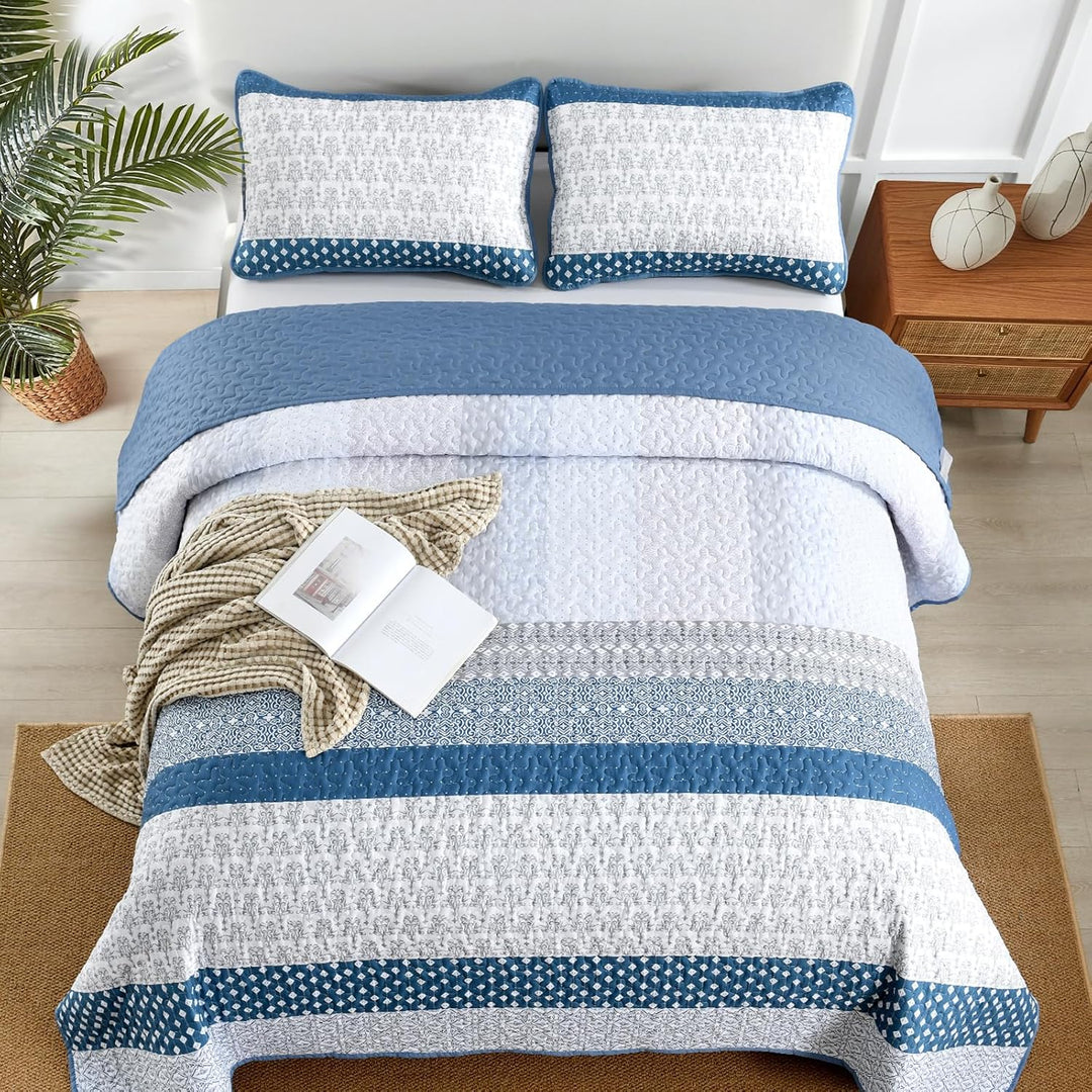 Dazzling Quilted bedspread and pillowcovers set: Add Sparkle to Your Space - Queen size