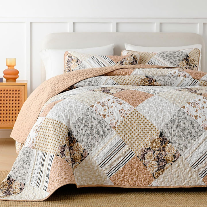 Transcendent Quilted bedspread and pillowcovers set: Elevated Comfort - Queen size