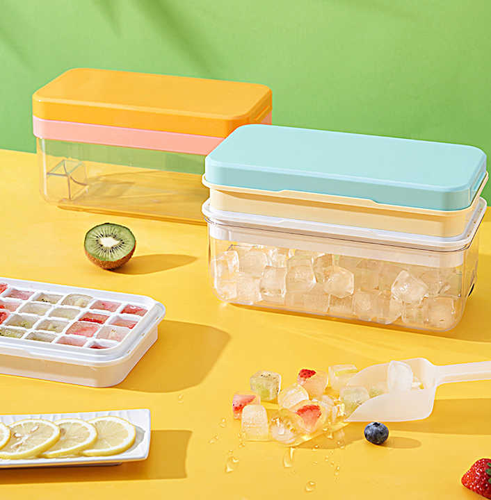 Yellow Eco-Friendly Large Capacity Food-Grade Ice Cube Tray with Lid