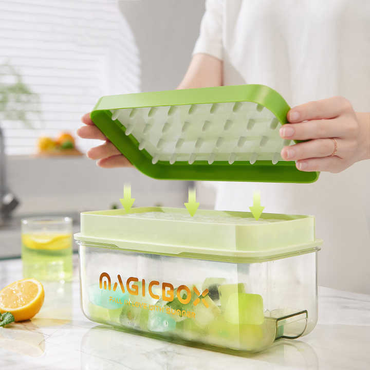 Yellow Premium Large-Capacity Ice Cube Tray with Lid and Scoop - Perfect for Cocktails and Summer Drinks