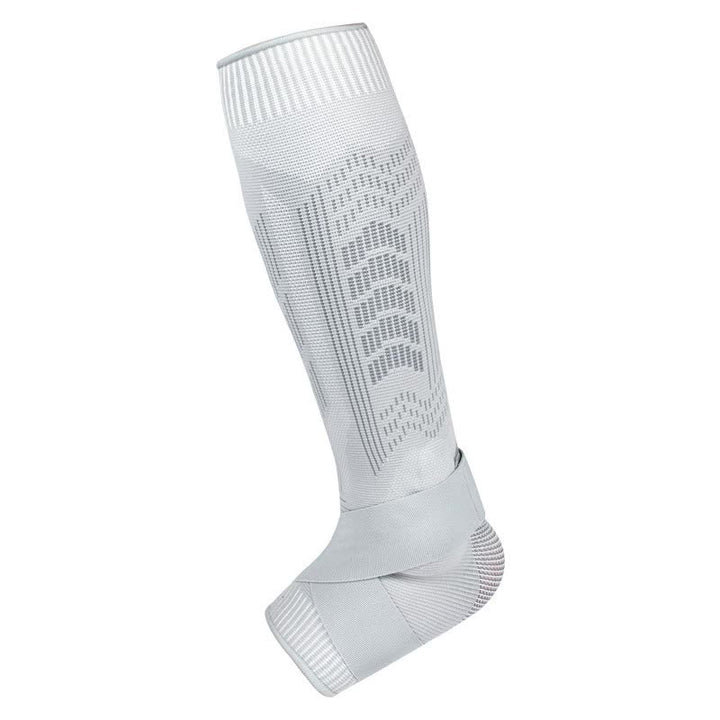 XL White A pair Compression Sports Calf Sleeves with Silicone Shock Absorption - Protective Leg Support for Running and Training