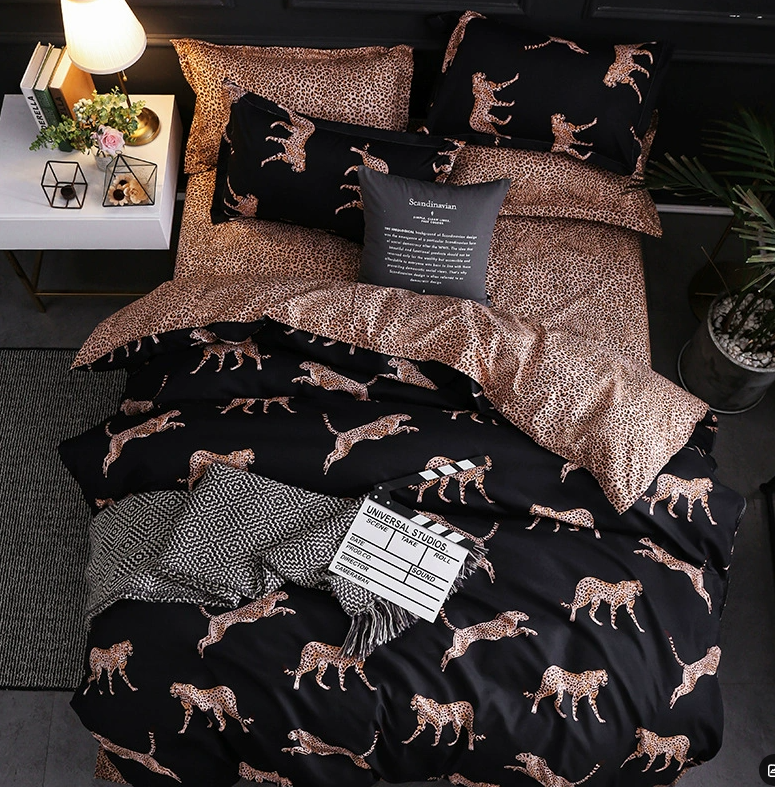 Black leopard print Three-Piece Bedding Set - Comfortable Polyester with Adjustable Corner Straps (Quilt Cover 173*230CM + Pillowcase 51*76CM*2)