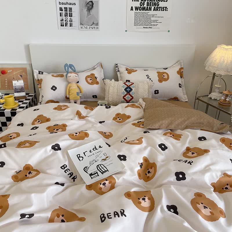 Cartoon Bear 4-Piece Bedding Set with Comforter and Pillowcases for Kids - Soft and Cute Bed Linen (Comforter 150x200cm, Bed Sheet 200x230cm, Pillowcases 48x47cm)