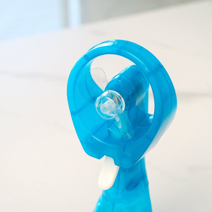 Lazy Dayz Water Spray Fan - Blue