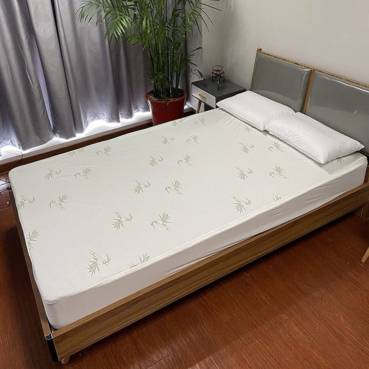 Gominimo Bamboo Jacquard Mattress Protector Double