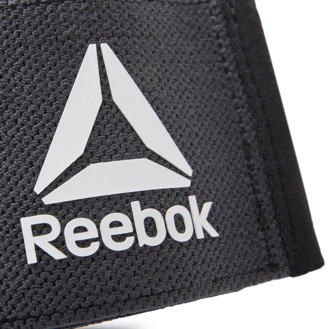 Reebok Knee Wraps in Black