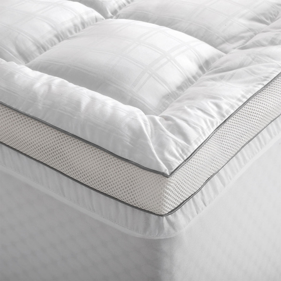 Accessorize Deluxe Hotel Mattress Topper King