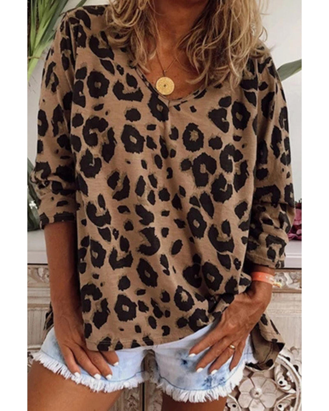 Azura Exchange Leopard Print V Neck Long Sleeve Top - M