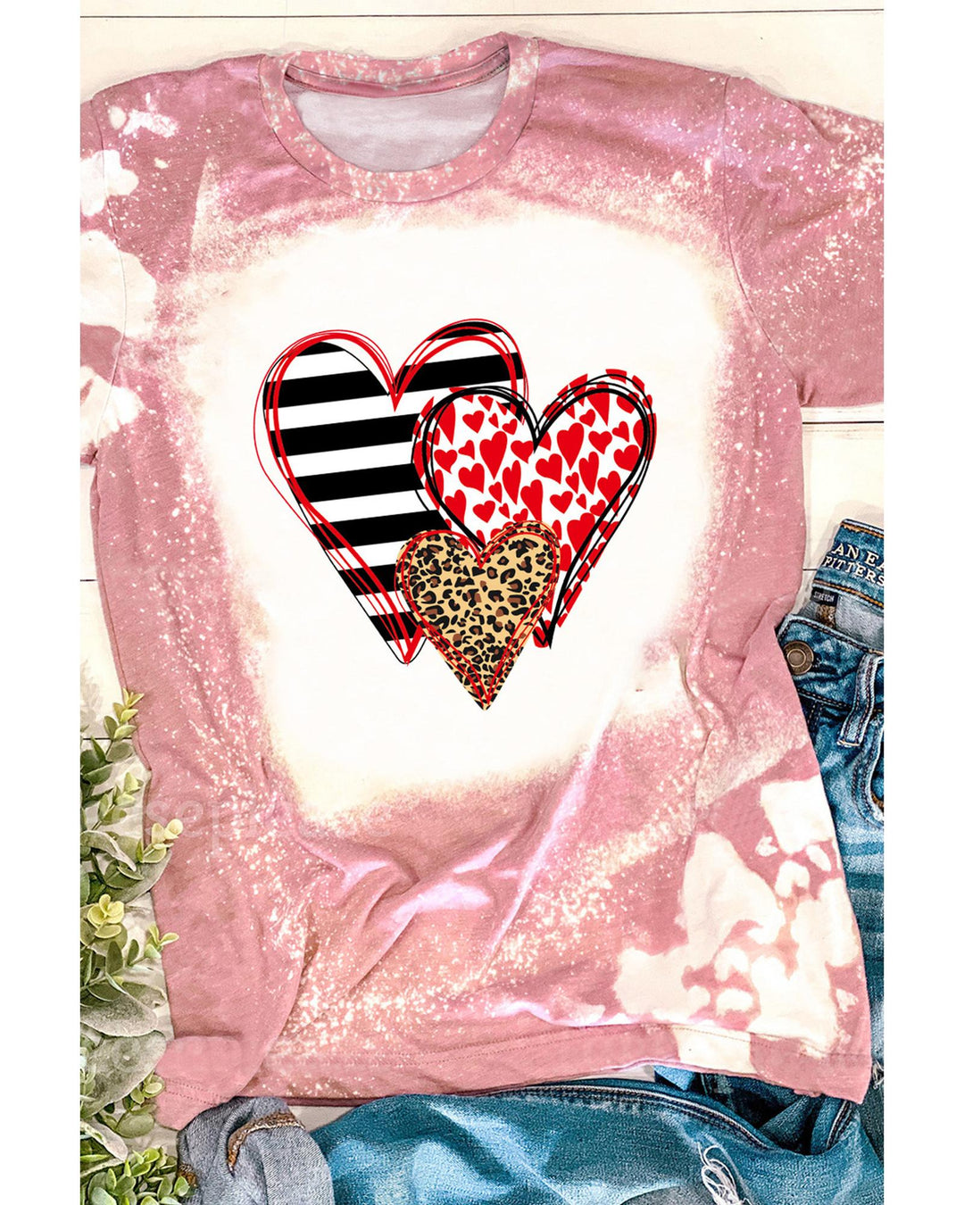 Azura Exchange Heart Shaped Contrast Short Sleeve T Shirt - M