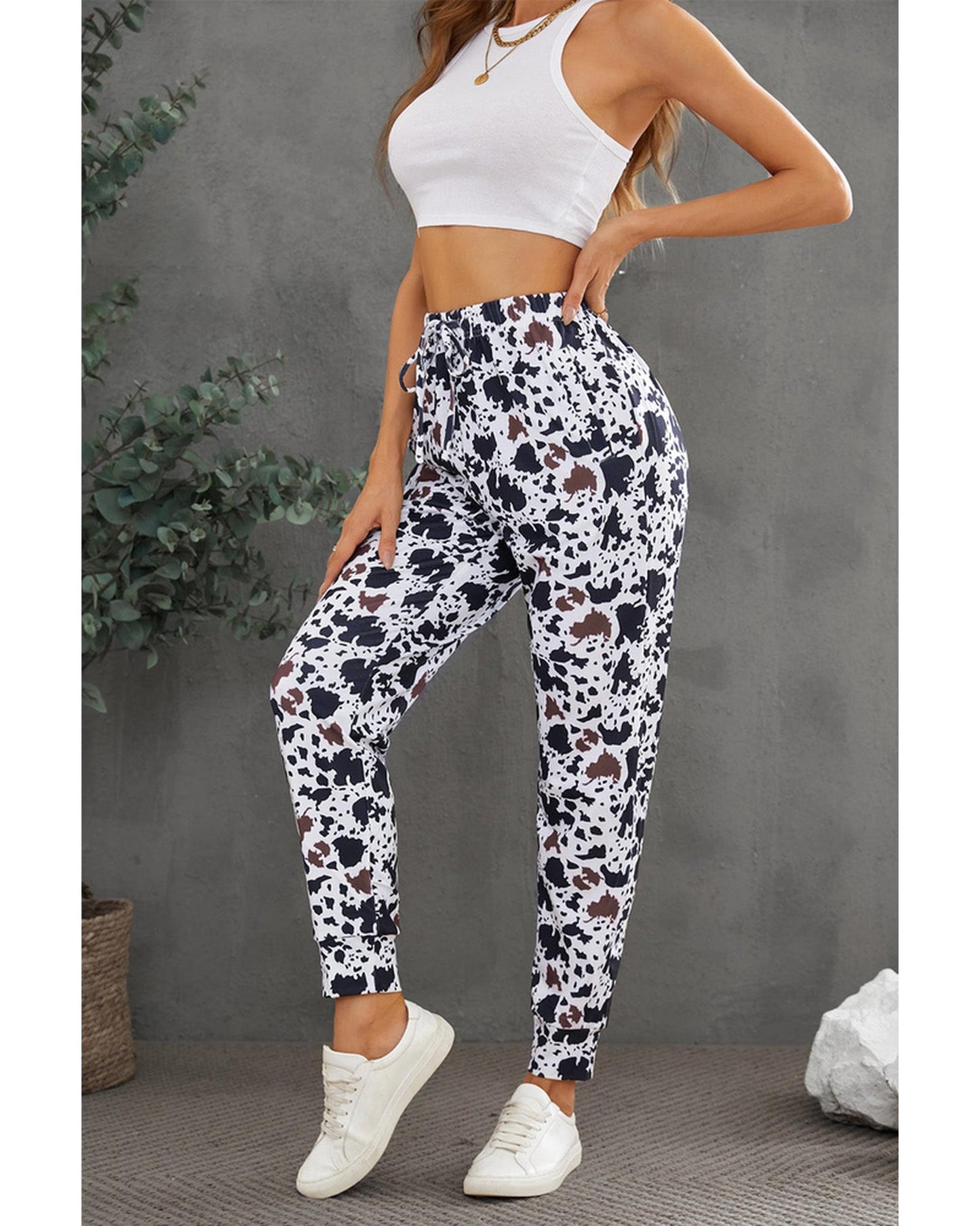 Azura Exchange Elastic Waist Cow Print Pants - S