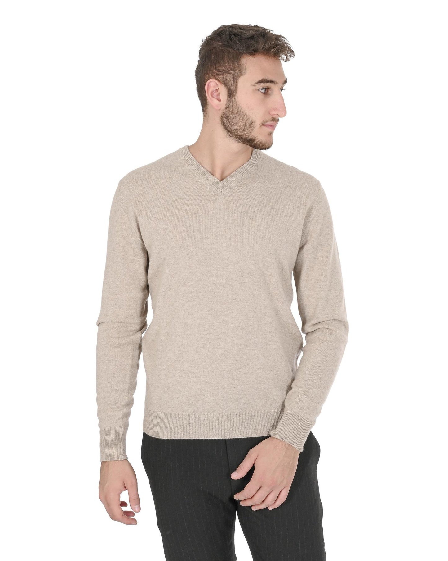 Refined Cashmere V-Neck Sweater - M